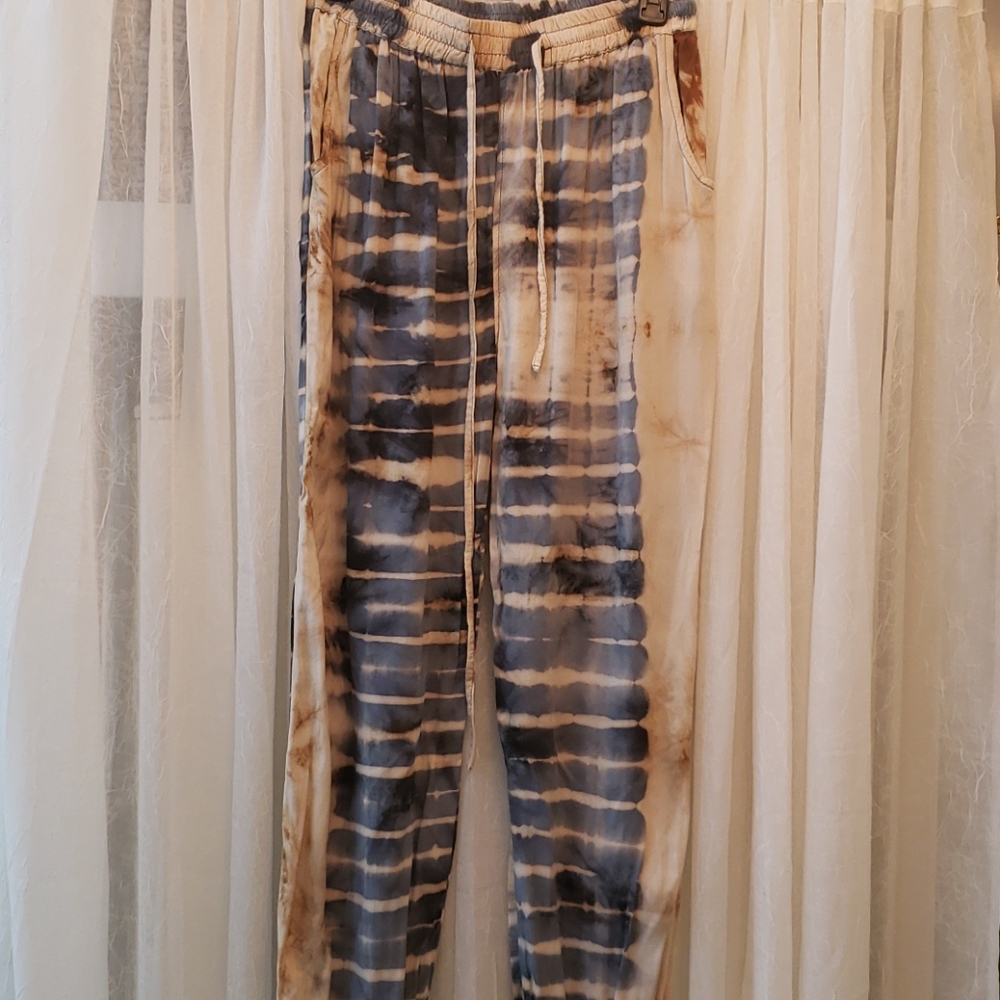Earthbound Trading Co lounge pants